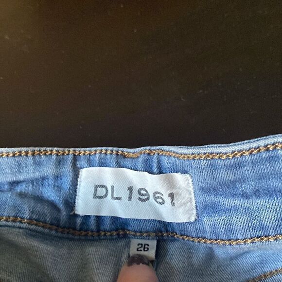EUC DL 1961 ulta skinny jeans size 26 - Picture 2 of 6